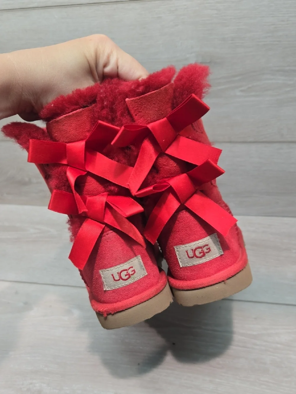 UGG Australia Big Girl Kids Red Suede Bow Back Shearling Boots Shoes Sz 2